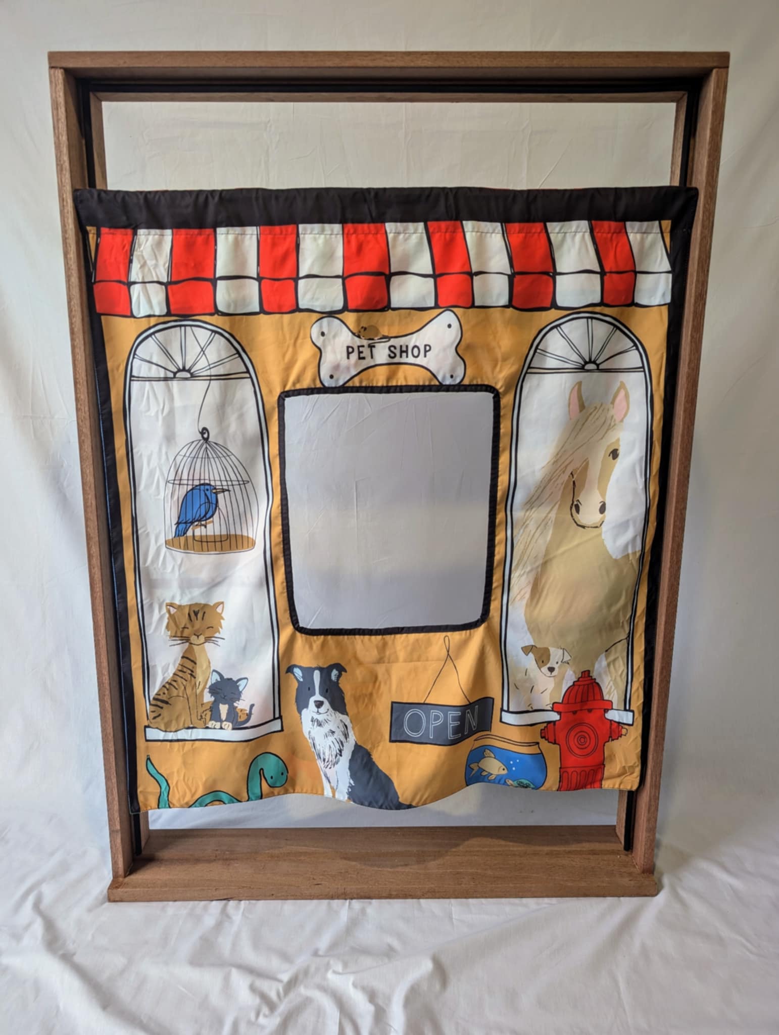 Pet Shop/ Vet Play Panel